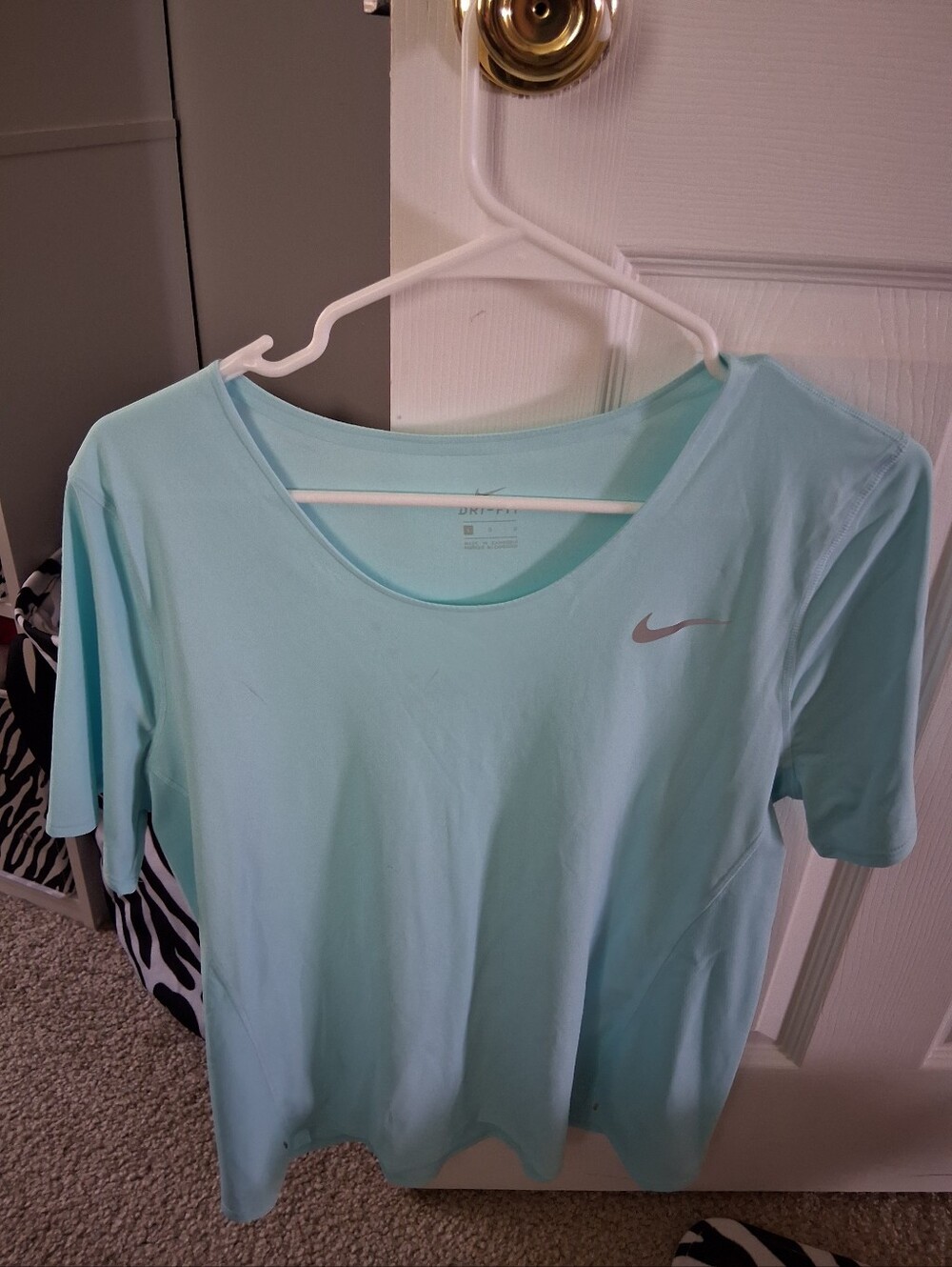 Women's Nike t-shirt